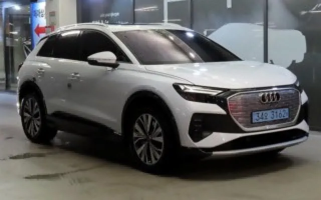 수원수입중고자동차 Q4 e-트론 45 매물 사진 3 - 2026/03 7,695km
