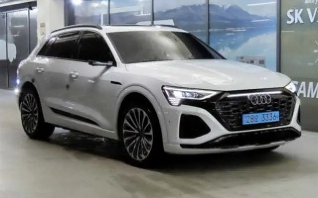 수원수입중고자동차 Q8 e-트론 55 콰트로 프리미엄 매물 사진 10 - 2025/04 13,338km