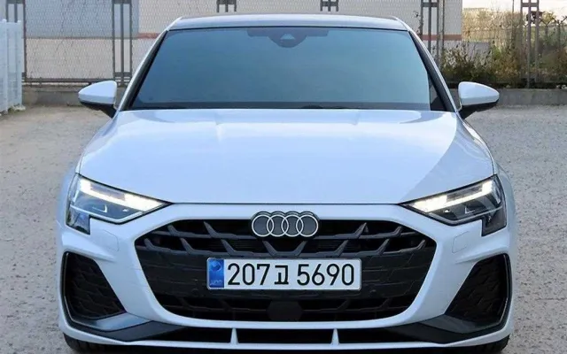 수원수입중고자동차 A3(8Y) 40 TFSI 매물 사진 13 - 2025/05 1,206km